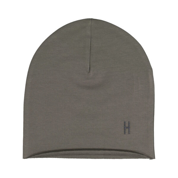 Organic cotton beanie, brushed inside for comfort and warmth, in Pirate Black