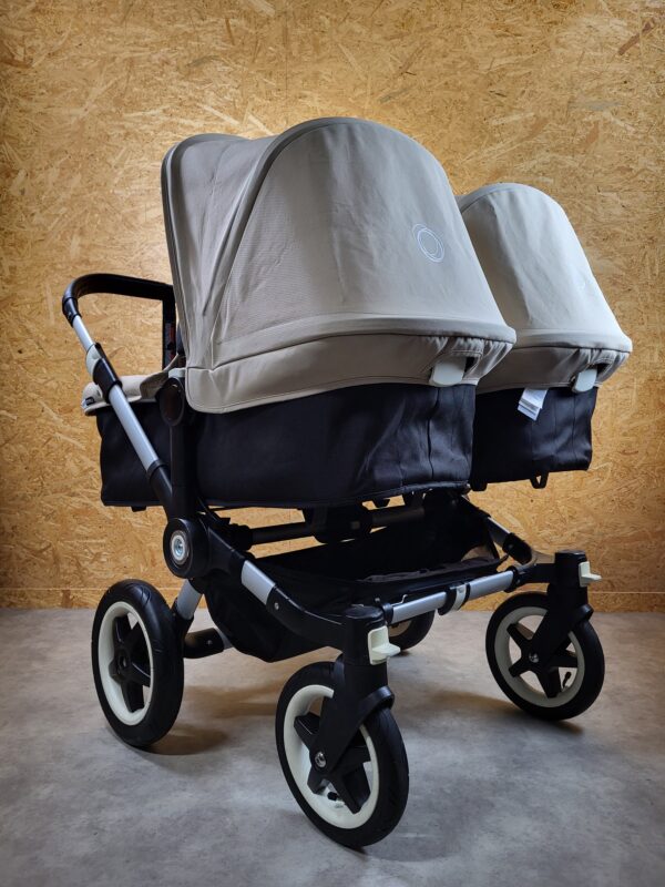 Bugaboo - Donkey Zwillingskinderwagen Geschwisterwagen (2 Sitze / 2 Babywanne) - Weiß in Gutem Zustand / Gut